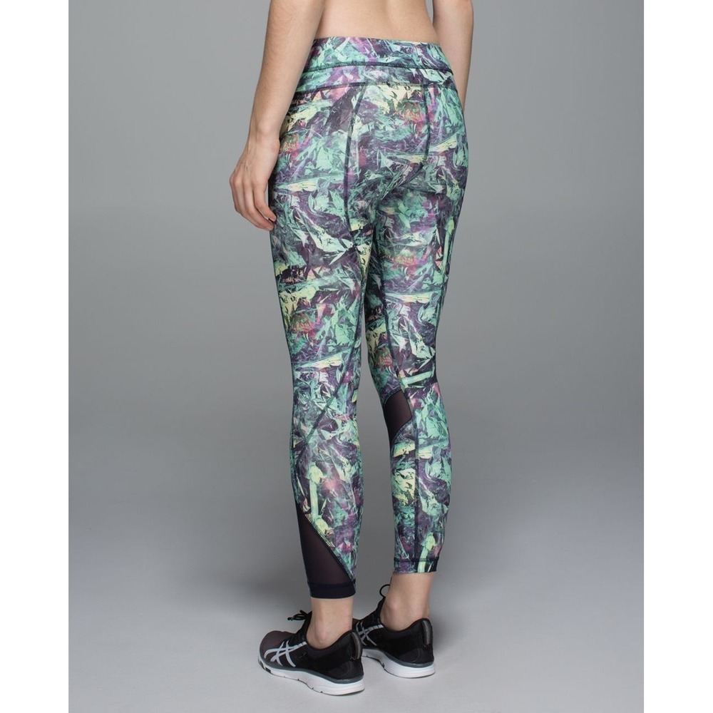 Lululemon Inspire Tight I| *Full-On
Luxtreme Mesh Iridescent Multi/
Naval Blue 8 - Picture 12 of 16